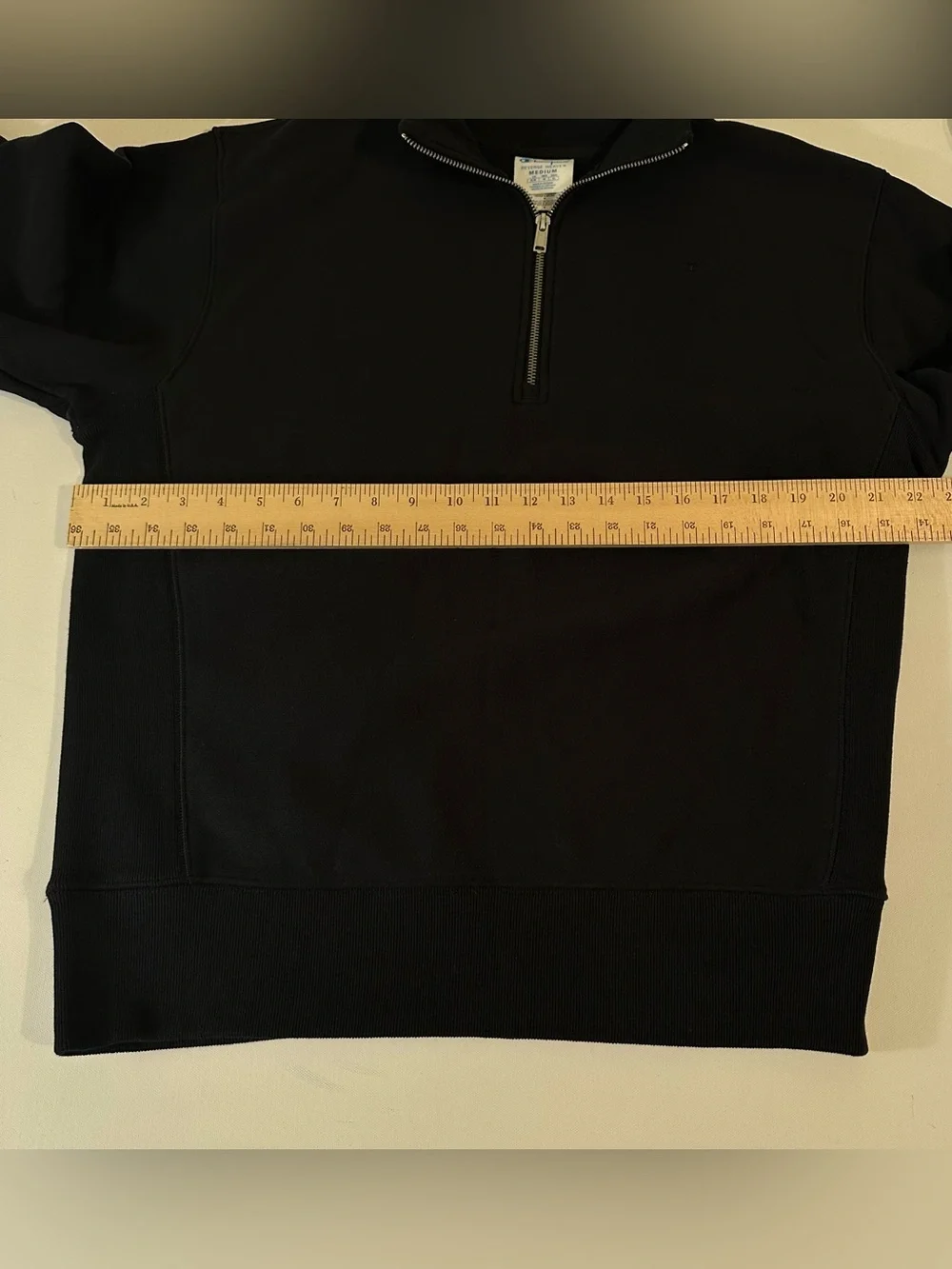 CHAMPION - MENS - HALF ZIP BLACK SWEATER